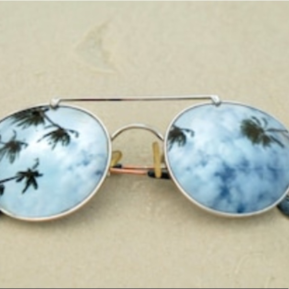 Meet your Posher, Aril